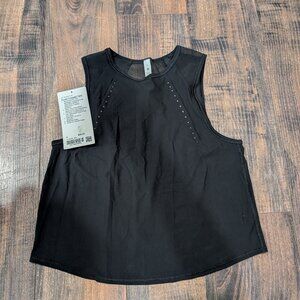 Lululemon size 4